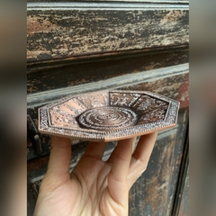 Đĩa hương và kẹp hương