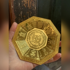 Đĩa hương và kẹp hương