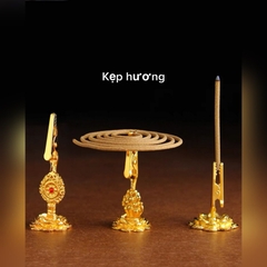 Đĩa hương và kẹp hương