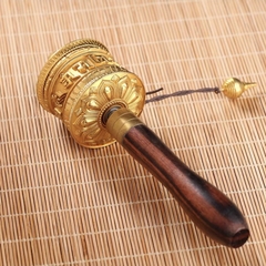 Kinh Luân cầm tay đồng vàng cỡ bé