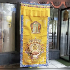 Rèm Gấm Thêu Biểu Tượng Kalachakra Và Bát Cát Tường Kết Hợp