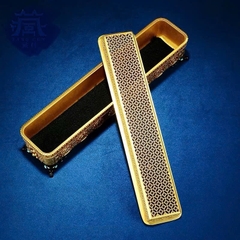 Lư hương truyền thống tây tạng khắc nổi Bát Kiết Tường và thần chú Omanipadmehums dài 30 cm