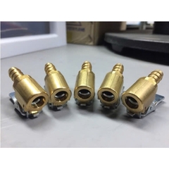 đầu bơm hơi lốp xe 6mmchất liệu đồng
