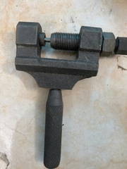 dụng cụ cắt xích xe máy
