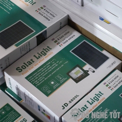 Đèn pha năng lượng mặt trời 100W DNT-JD-8800L Nhôm