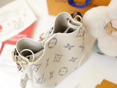 Túi L Neo Size 21cm Có hộp