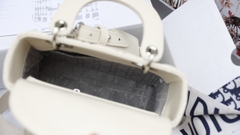 Túi Di Lady Da Lì Khóa Bạc Size 20cm Có 2 Hộp