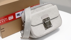 Túi L Lock Nam Messenger Bag Super 2Box