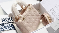 Túi Di Lady Da Lì Khóa Vàng Size 20cm Có 2 Hộp