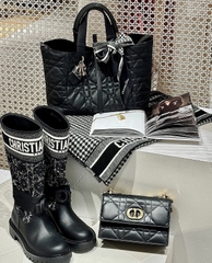 Túi Di Caro mini Khóa Vàng Size 19cm Có 2 hộp