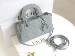 Túi Di Lady DJoy Ngang Da Lì Khóa Cùng Màu Size 22cm Có 2 hộp