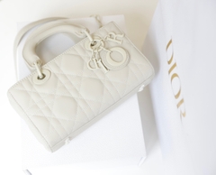 Túi Di Lady DJoy Ngang Da Lì Khóa Cùng Màu Size 22cm Có 2 hộp
