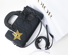 Túi Di Lady DJoy Ngang Da Lì Khóa Cùng Màu Size 22cm Có 2 hộp