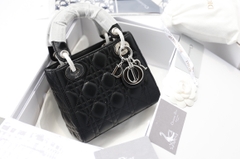 Túi Di Lady Da Lì Khóa Bạc Size 17cm Có 2 Hộp