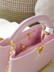 Túi L Capu Size Nhỏ 20cm Charm Xích Khóa