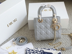 Túi Di Lady Da lì Khóa Vàng Size 17cm Ver2 F6677