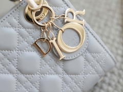 Túi Di Lady Da lì Khóa Vàng Size 17cm Ver2 F6677