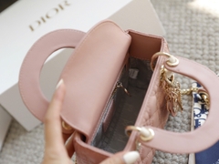 Túi Di Lady Da lì Khóa Vàng Size 17cm Ver2 F6677