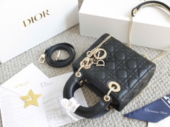 Túi Di Lady Da lì Khóa Vàng Size 17cm Ver2 F6677