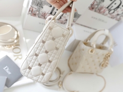 Túi D Lady Da Lì Khóa Vàng Size 20cm Charm Bướm