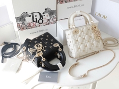 Túi D Lady Da Lì Khóa Vàng Size 20cm Charm Bướm