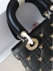 Túi D Lady Da Lì Khóa Vàng Size 20cm Charm Bướm