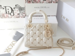 Túi D Lady Da Lì Khóa Vàng Size 20cm Charm Bướm