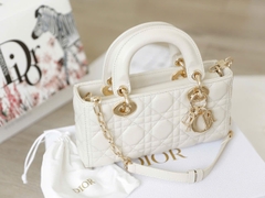 Túi Di DJoy Da Lì Khóa Vàng Size 22cm có 2 hộp