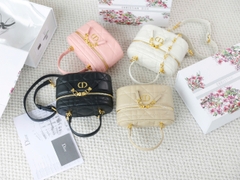 Túi Xách Di Caro Vanity Size 17x11 Có 2 hộp
