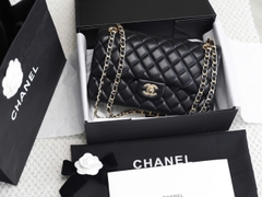 Túi Xách X Classic Da Trơn Khóa Vàng Size 25cm Có 2 hộp
