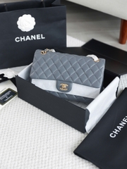 Túi Xách X Classic Da Trơn Khóa Vàng Size 25cm Có 2 hộp