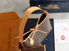 Túi xách L Carry M46203 size 29cm M46203