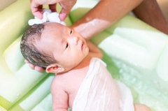 Hướng Dẫn Vệ Sinh Bé Gái - Cách Thực Hiện Và Lưu Ý Quan Trọng