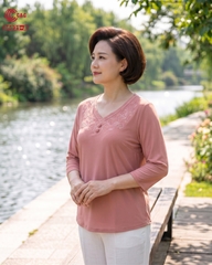 26021 - Áo Kiểu Tay Lỡ Cổ Tim Thêu Hoa Văn Đính Đá Thanh Lịch