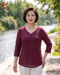 26021 - Áo Kiểu Tay Lỡ Cổ Tim Thêu Hoa Văn Đính Đá Thanh Lịch