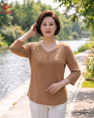 26021 - Áo Kiểu Tay Lỡ Cổ Tim Thêu Hoa Văn Đính Đá Thanh Lịch