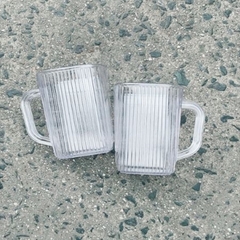 Cốc Nhựa Uống Nước Việt Nhật Dáng Vuông Sọc Tăm Trong Suổt 360ml A1532