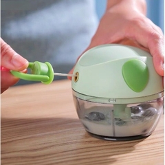 Dụng Cụ Cay Tỏi Ớt Xay Rau Củ Ăn Dặm Kéo Tay Hình Con Heo Mini A0641