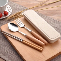 Bộ Đũa Nuỗng Nĩa Inox Cán Gỗ Kèm Hộp Đựng Lúa Mạch A1913