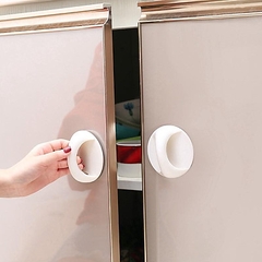 Tay Nắm Dán Kéo Cửa Tủ Cửa Nhà Hộc BànTiện Dụng 9x9cm A1943