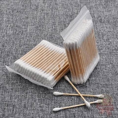 Gói 100 Que Tăm Bông Ngoáy Tai Thân Gỗ - Bông Ráy Tai Cán Gỗ A5722
