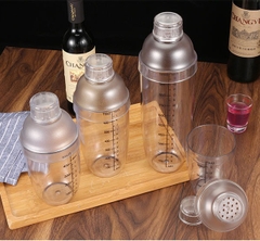 Bình Lắc Shaker Pha Chế Chia Vạch Nhựa Việt Nhật 600ML Trong suốt (0103) A1453