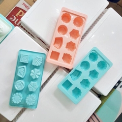 Khay Làm Đá Khuôn Thạch 8 Viên Việt Nhật, Vỉ Đá Làm Thạch 8 ô, Khay Chia Đồ ăn dặm cho bé (6921) A5343