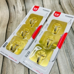 Vỉ 3 Móc Dán Tường Cao Cấp Siêu Dính Chịu Lực Tốt Treo Tường Chắc Chắn 6x6 cm A2534