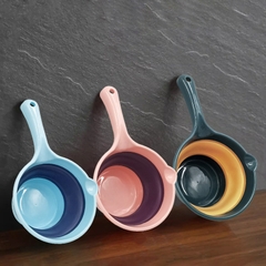 Ca Múc Nước Gấp Gọn Nhựa Dẻo Đa Năng Có Tay Cầm, Ca Đong Nước Dày Dặn Dùng Nhà Bếp Tưới Cây Rửa Rau L0433