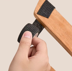 Cuộn băng keo vải không dệt bọc chân bàn ghế chống trượt chống ồn trầy sàn nhà rộng 2.5cm dài 4 mét L0354