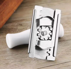 Dụng cụ mở hộp bằng thép không gỉ mở nắp chai nhà bếp, dụng cụ đóng mở nắp vừa các loại hộp L0522