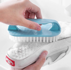 Bàn chải giặt đồ vệ sinh bàn chải chà giày chà quần áo mềm bằng nhựa có tay cầm L0652