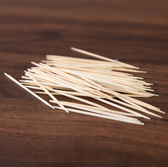 Gói Tăm tre xỉa răng hai đầu nhọn dùng một lần dùng trong gia đình quán ăn nhà hàng khách sạn A3654