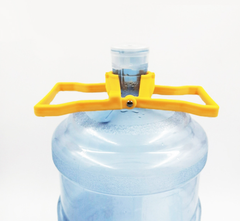Dụng cụ nâng bình nước khoáng tinh khiết không cần phải mệt mỏi tiết kiệm sức lao động A5021